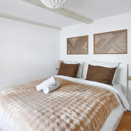 Apartament Cigogne Doree - Centre Historique *